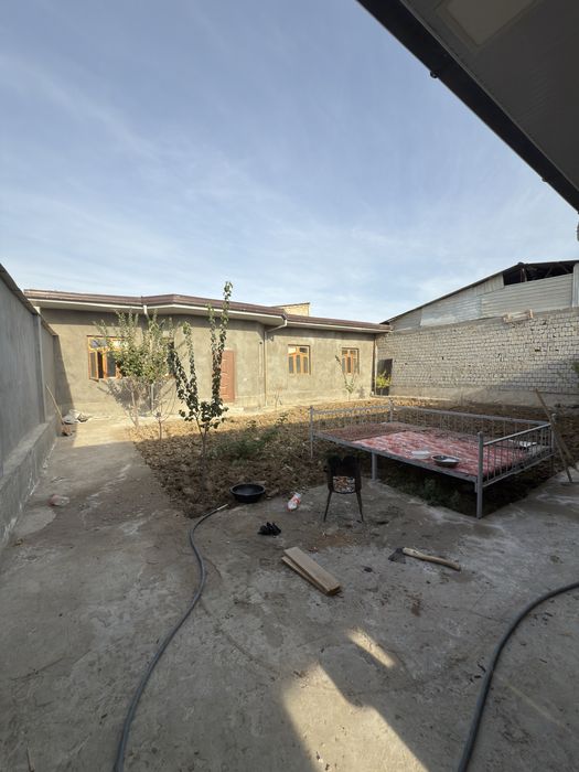 Назарбек текистилда ховли сотилади зудлик билан