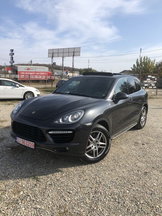 Porsche Cayenne Turbo 4.8i/500cp