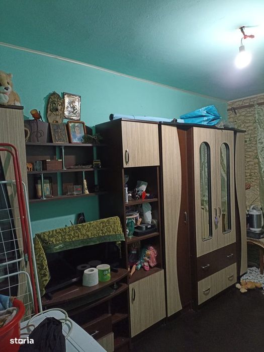 Vând apartament cu 2 camere ,Pitești-Războieni, etaj 3