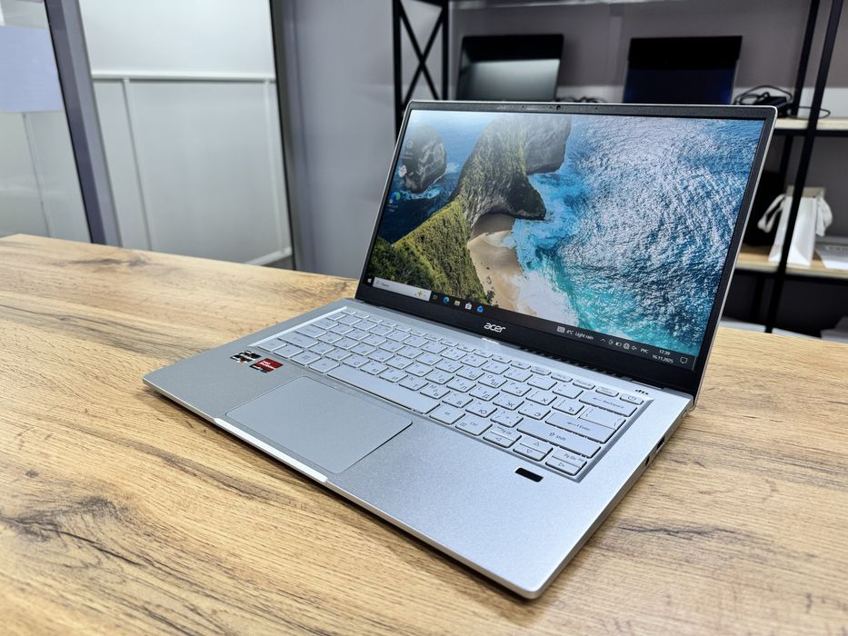 Ультрабук Acer Swift 3 Ryzen 3-5300U/RAM 8GB/SSD 256GB/Radeon graph