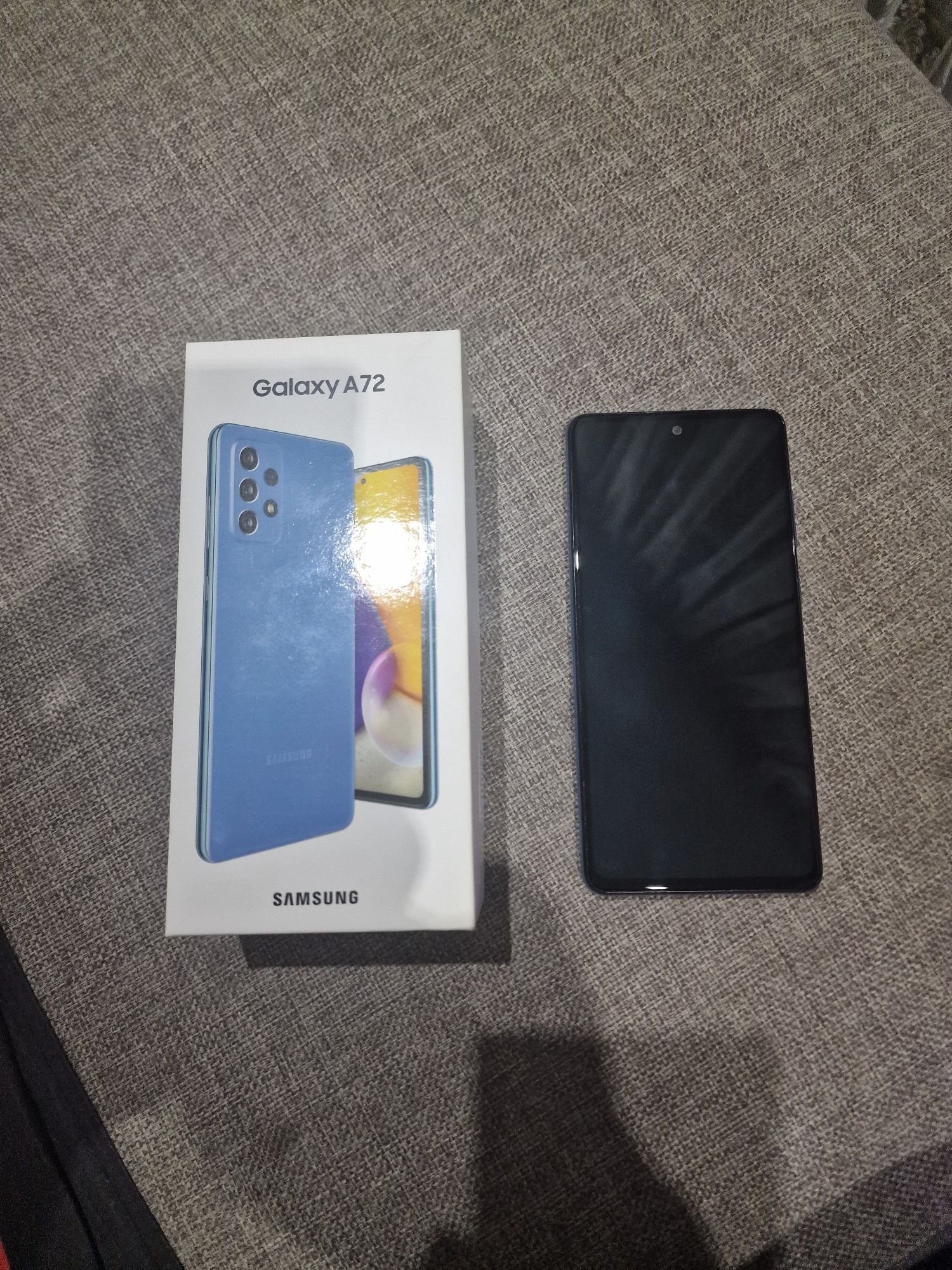 Продам телефон samsung a72 состояние нового..