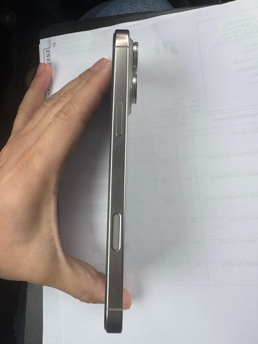 Iphone 16 pro max impecabil