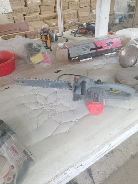 Улица Азаттык дом51 Продам электро пилу