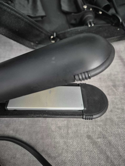 Ondulator Remington S8670, accesorii, Invelis Ceramic, Negru