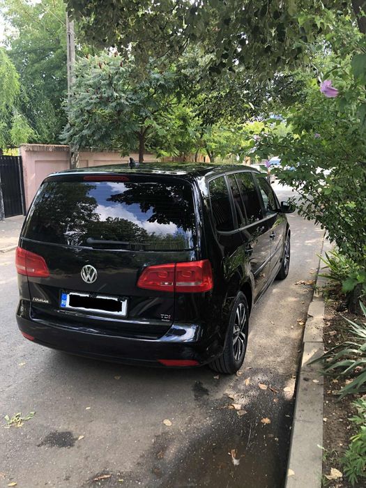 Vând Volkswagen Touran