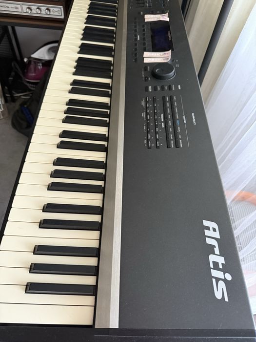 Kurzweil Artis 88 - Pian Digital Profesional - stare foarte buna