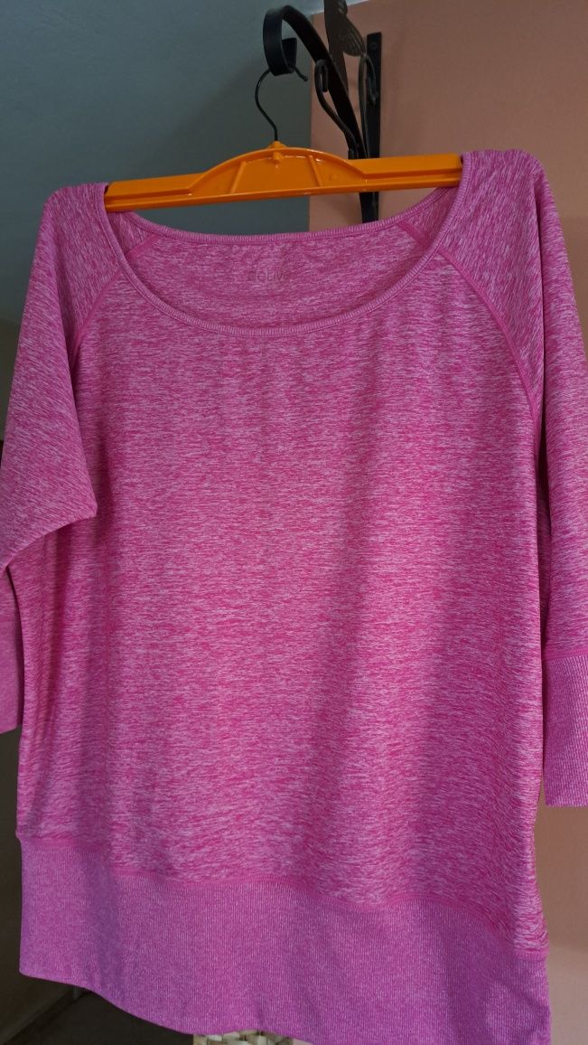 Спортна блуза L-XL