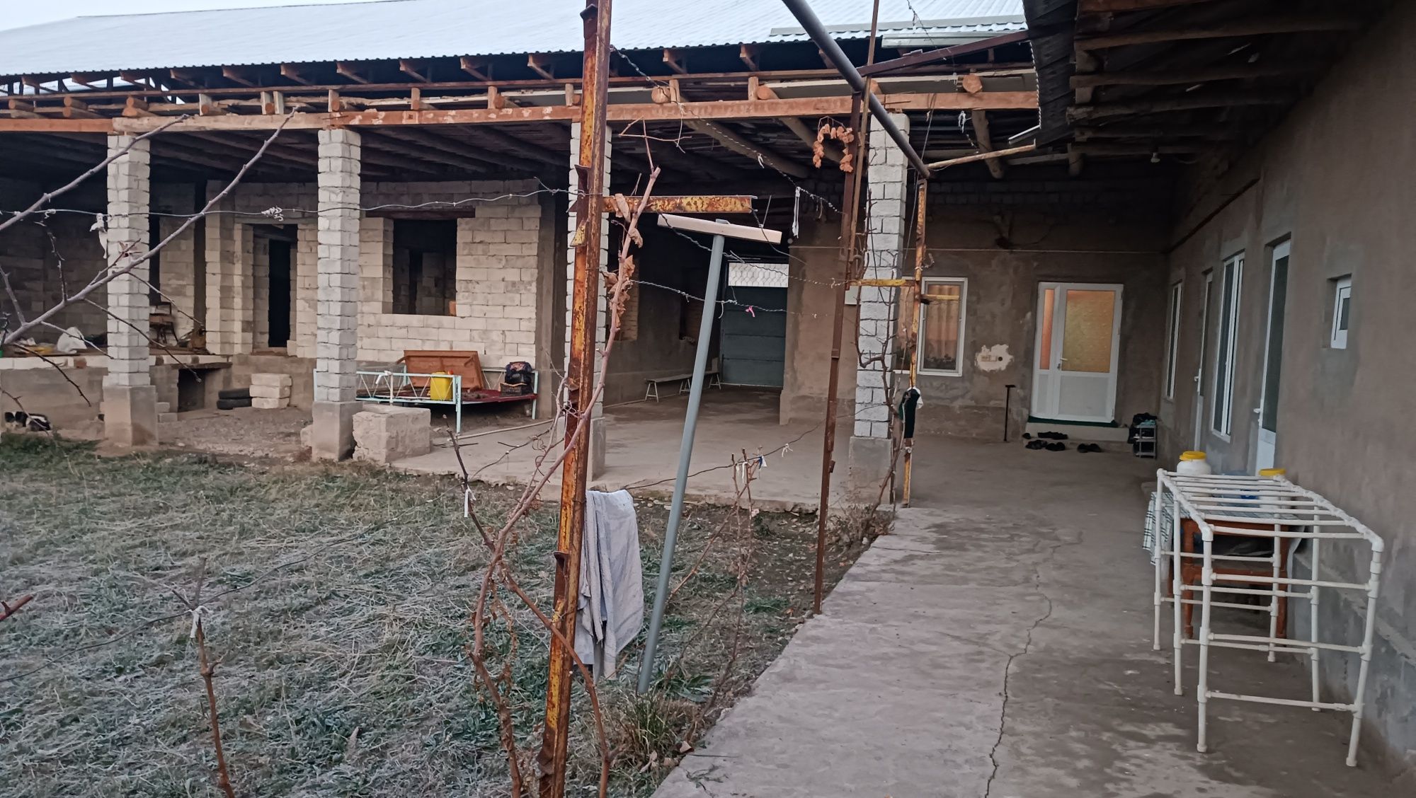 Уй сотилади. Продаётся дом срочно