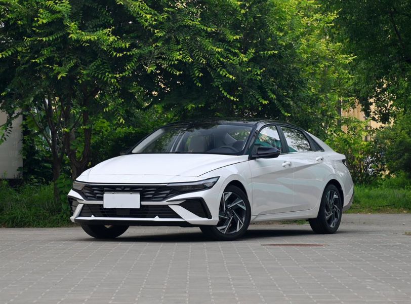 Продам запчасти на Hyundai Elantra