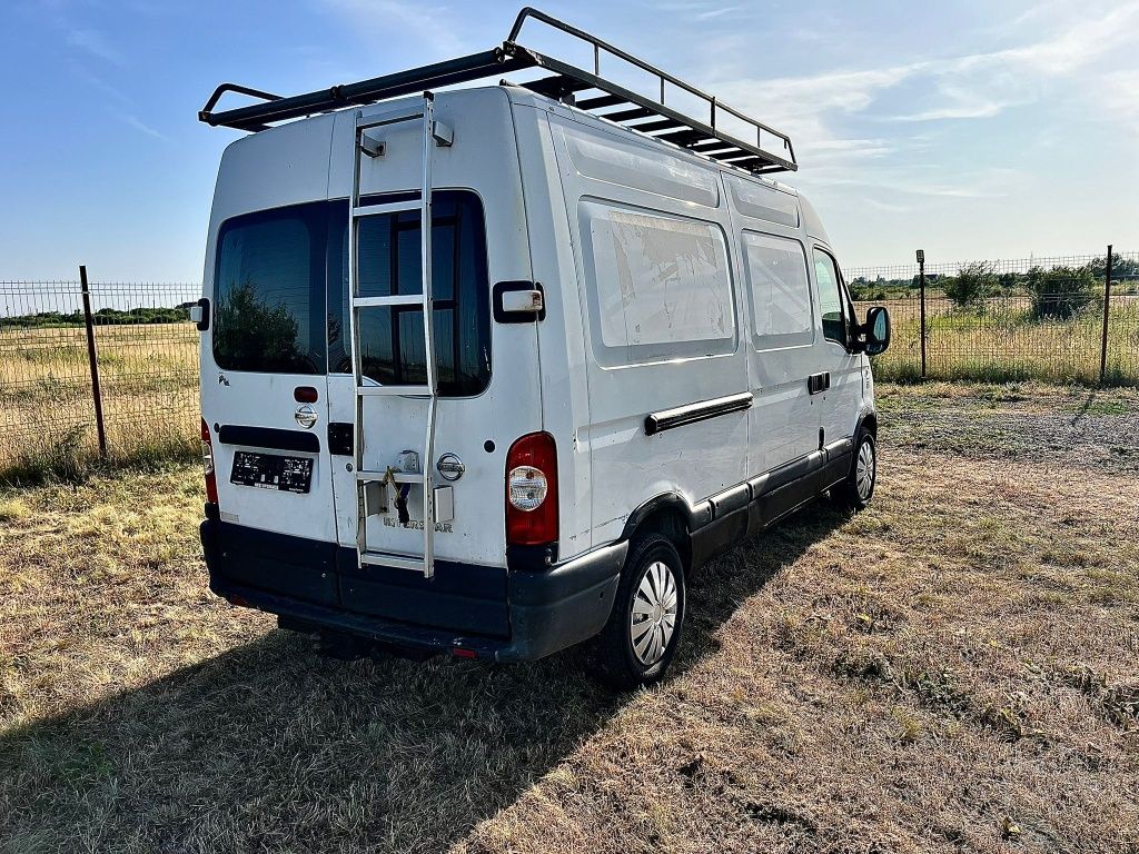 Nissan Interstar