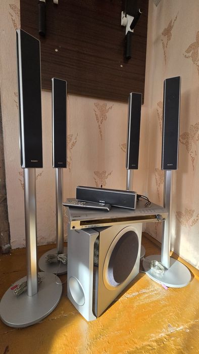 Домашний кинотеатр Sony HCD-DZ500KF