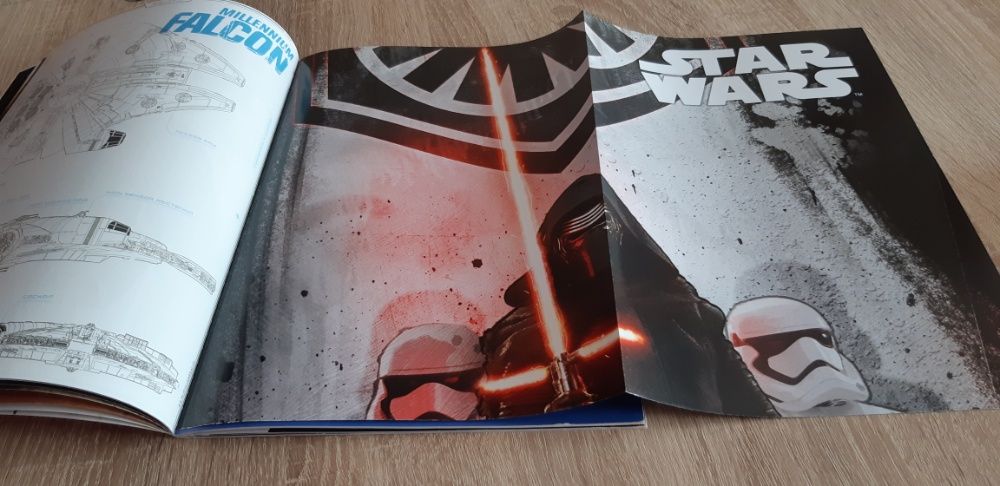 Star Wars The Force Awakens: Poster Book