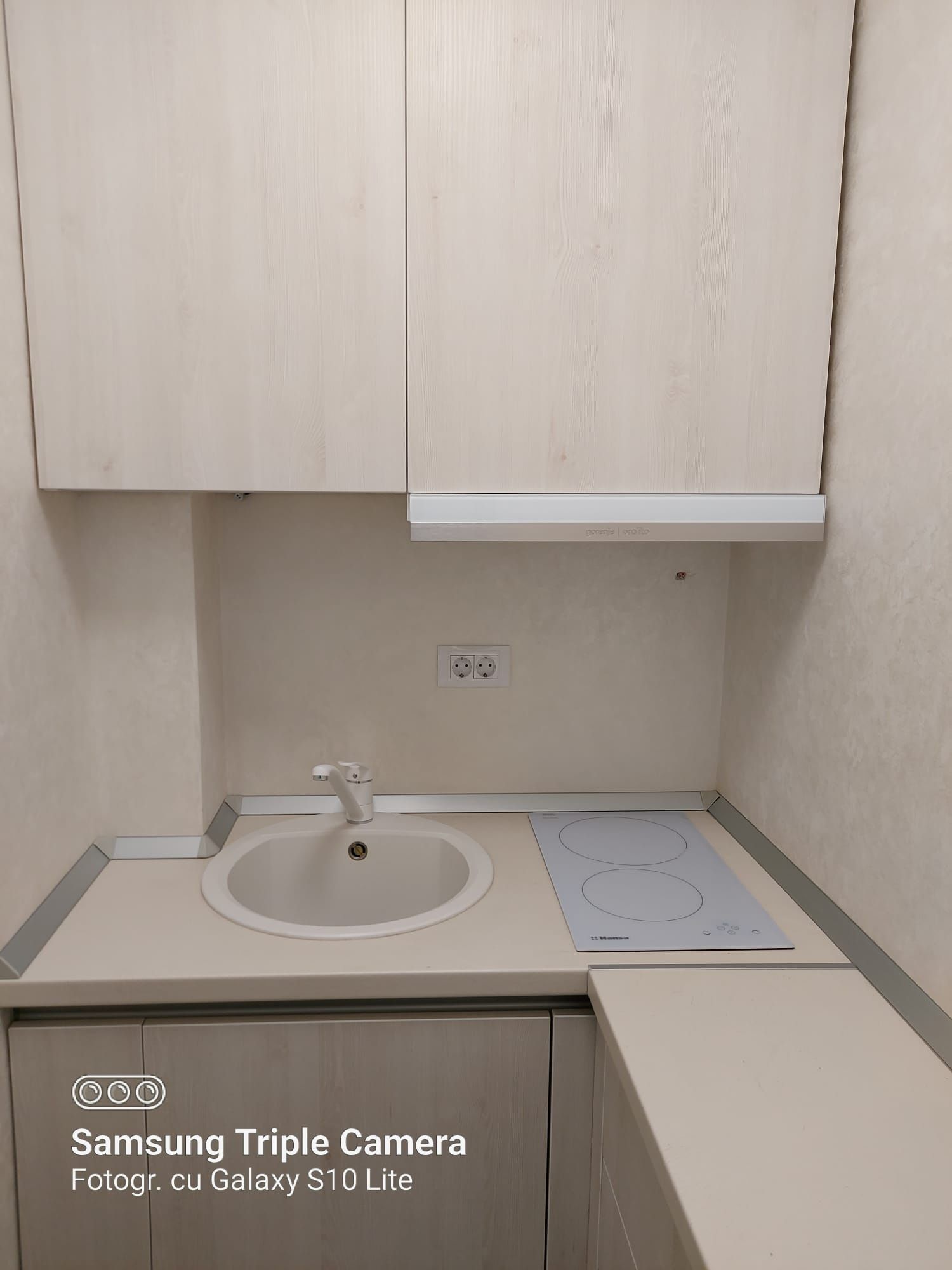 Proprietar închiriez Apartament 1 camera decomandat lux,nou.