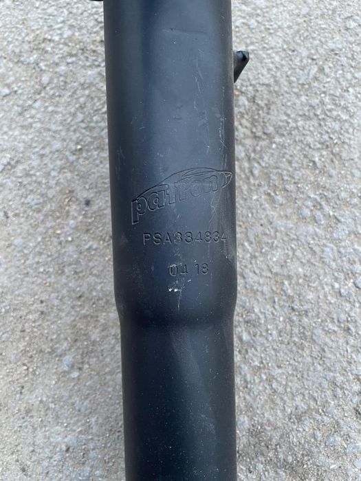 Продам одну новую стойку на шкоду октавию