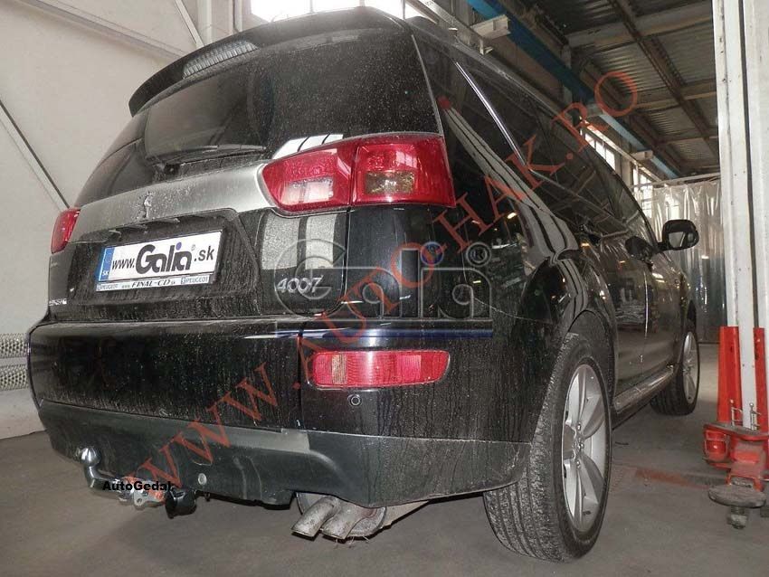 Carlige de remorcare Mitsubishi Outlander - Omologate RAR si EU