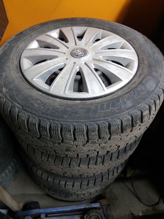 Продам комплект дисков с резиной R15