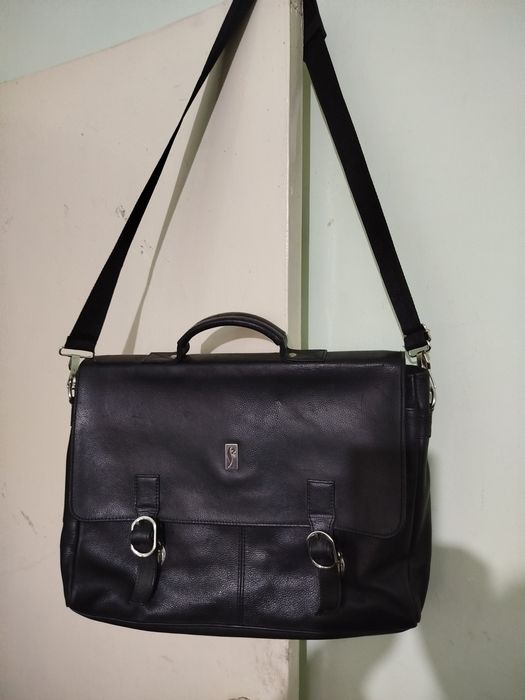 Продам кожаные сумки.