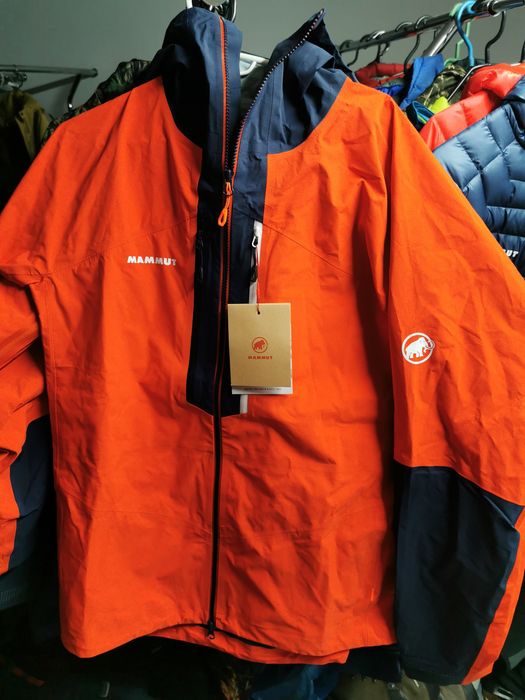 Geacă nouă Mammut L, XL bărbați L damă munte