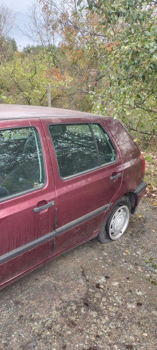 Продавам Golf 3 на части
