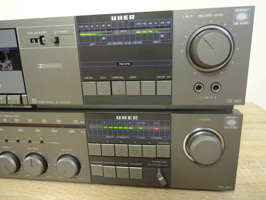 Linie Uher amplificator receiver si deck