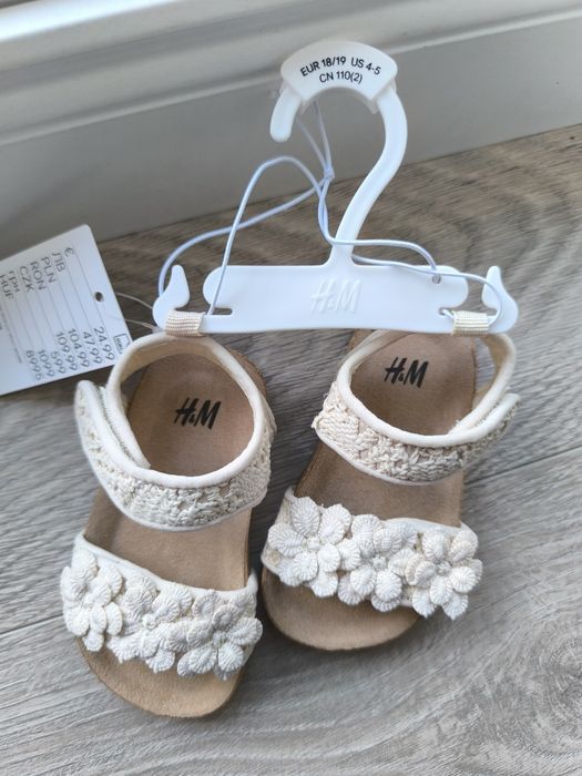 Sandale H&M mărimea 18/19 - NOI, cu etichetă