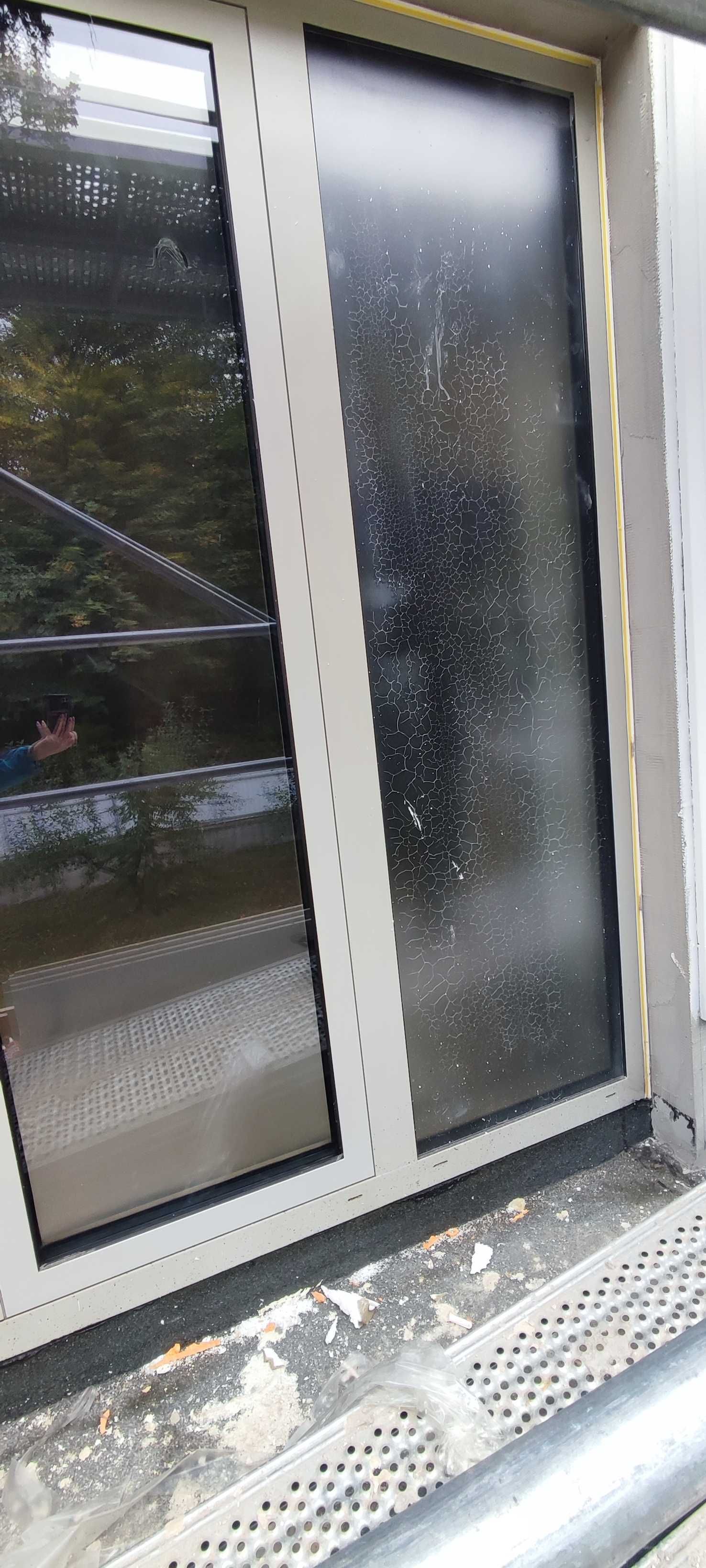 aplicare folie lichida pe tamplarie, protectie profesionala in santier