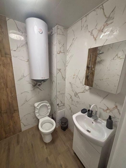 Двустаен апартамент, под наем, м-т Св.Св. Константин и Елена