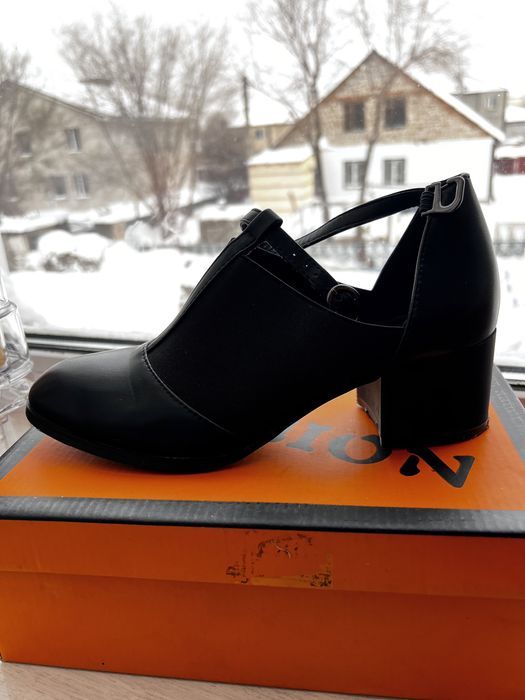 2 туфли по 2500(осенние и летние)