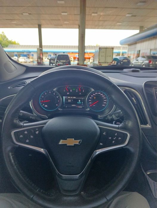 Malibu 2  2.4 sotiladi