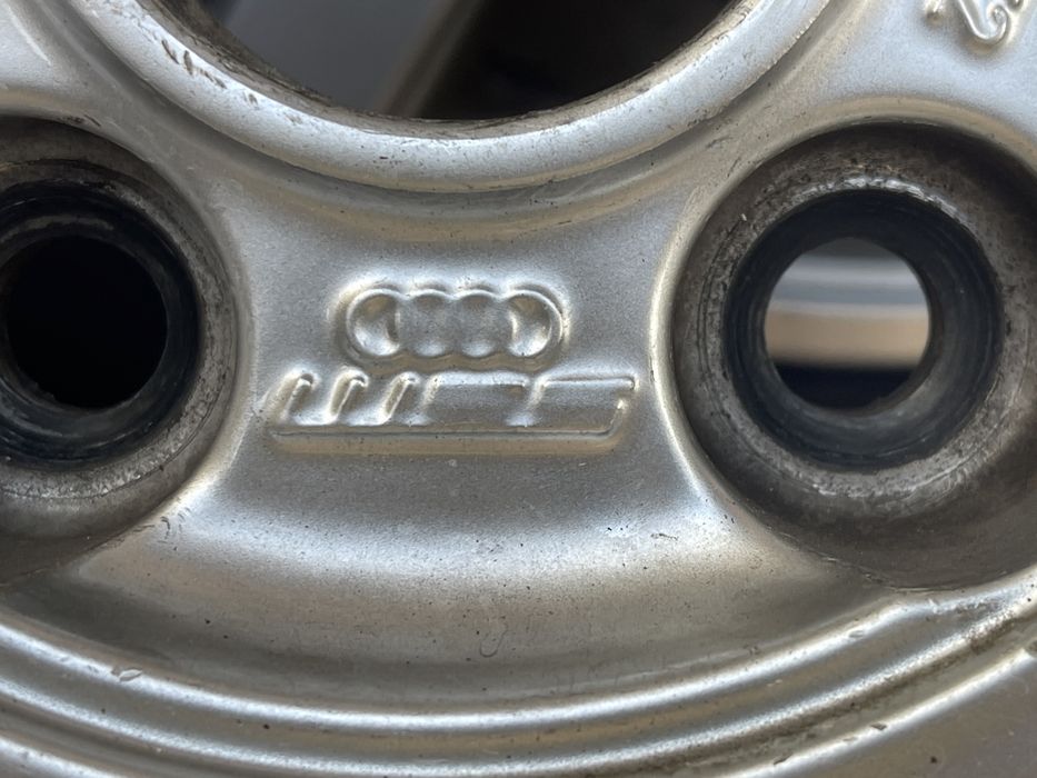 Jante Audi 8P0 601 025 Q | 7.5J x 17” ET56 cu anvelope