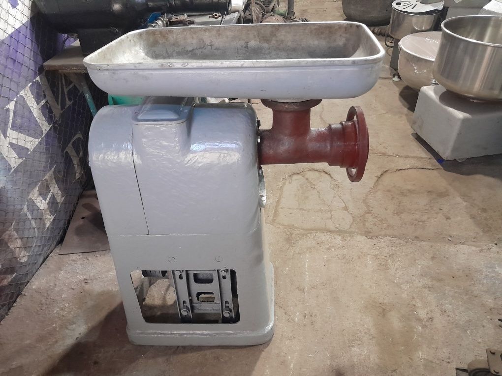Mesarubka MIM 600