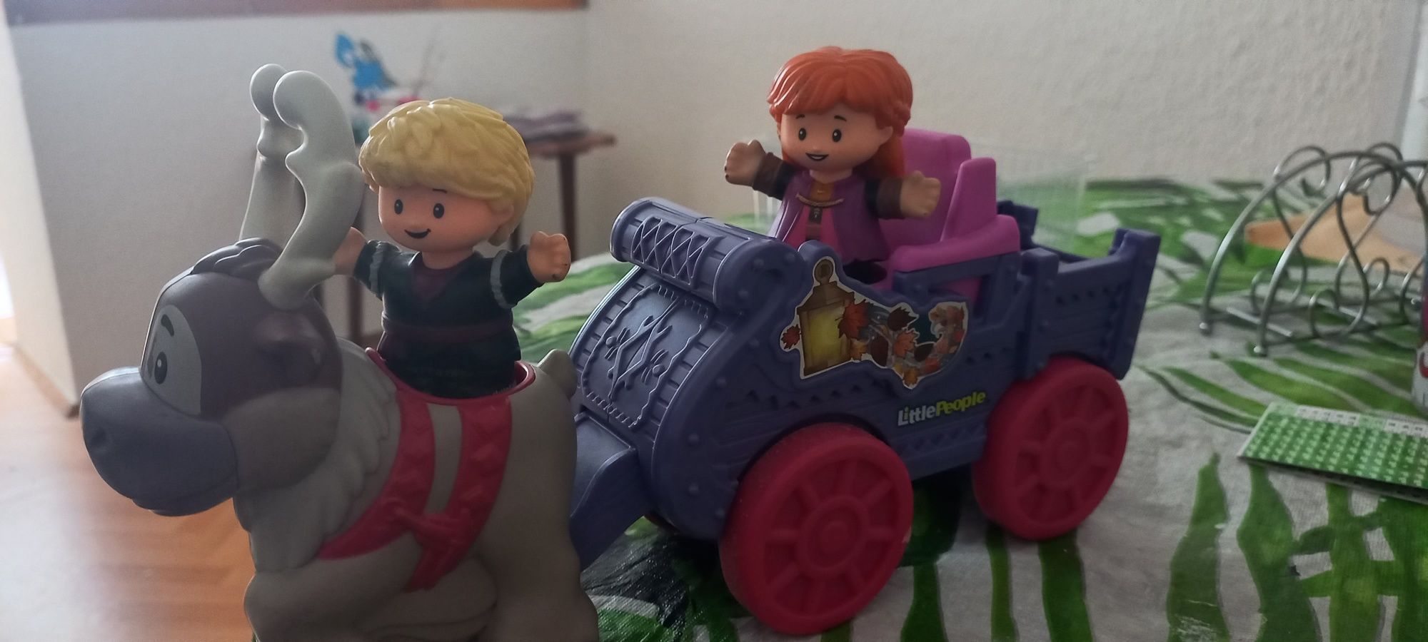 Замръзналото кралство Frozen Анна и Кристоф Little People шейна