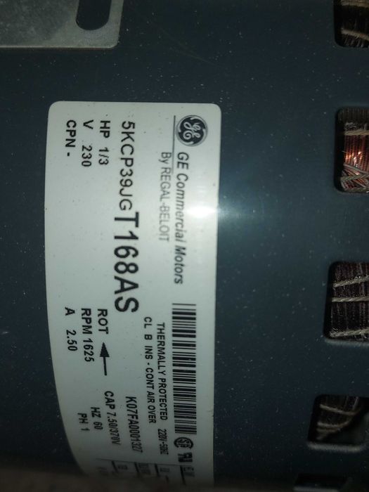 Vand 2 buc ventilatoare ventiloconvectoare cu placile electronice.