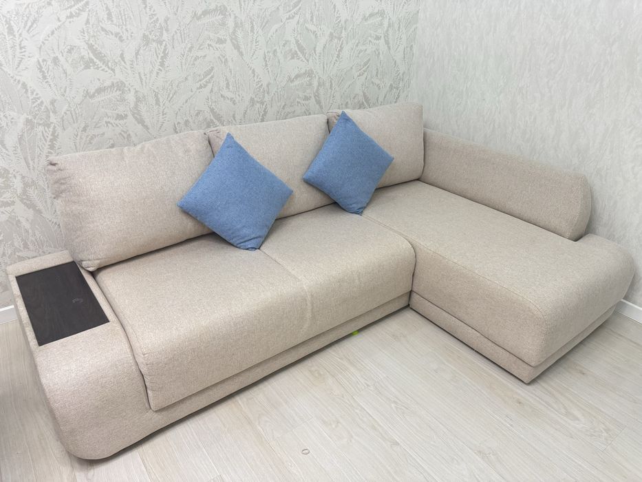 Диван Берасуский в отличном состояний