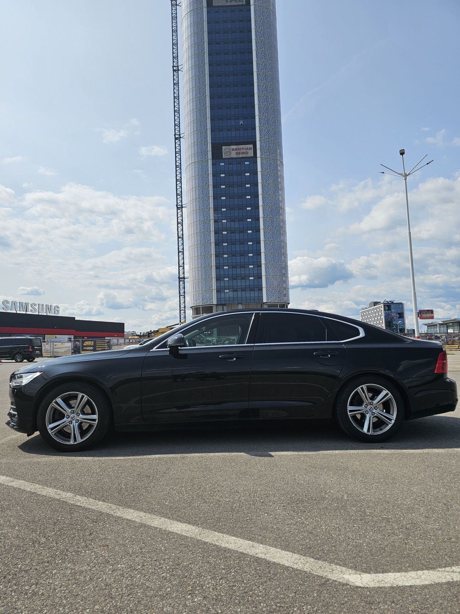 Volvo s90 2018 d4 190