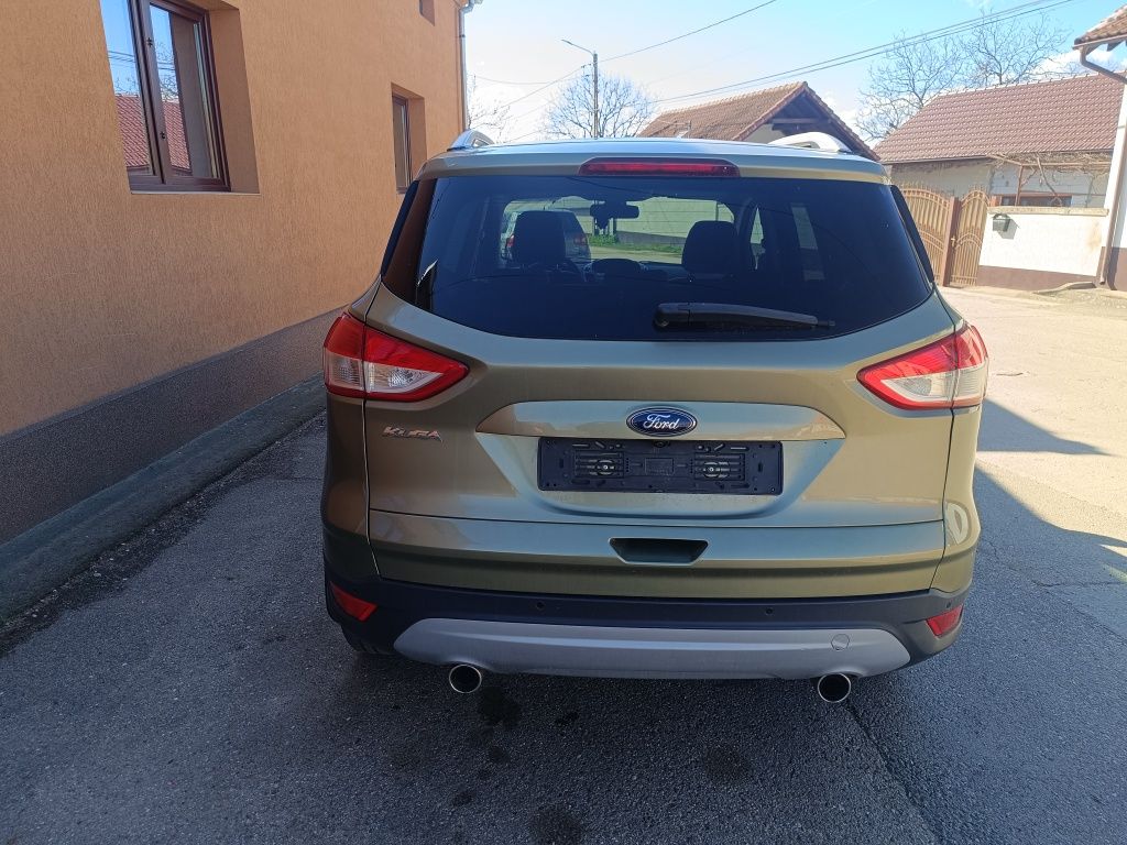 Vând Ford kuga 2.0 tdci (4×4) 140cp af 2013. Euro5