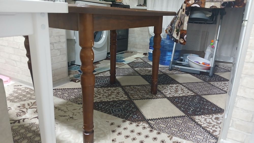 Продам кухонный стол