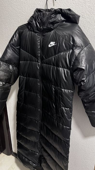 Nike яке ново без етикет