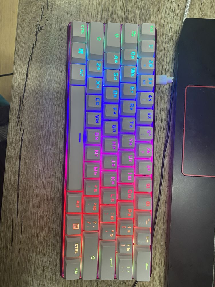 Клавиатура HyperX Alloy Origins 60 572Y6AA розовый