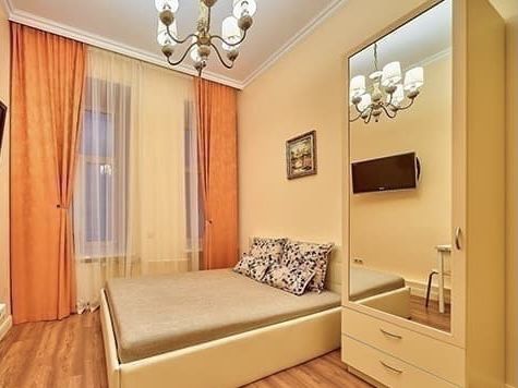 Квартира  посуточно Революция