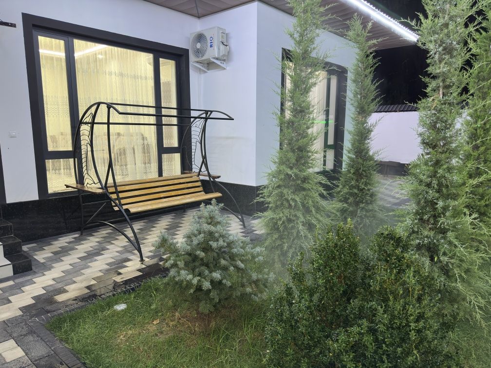 Oqtosh dacha дача октош bor oilavi manzarali joyda joylashgan