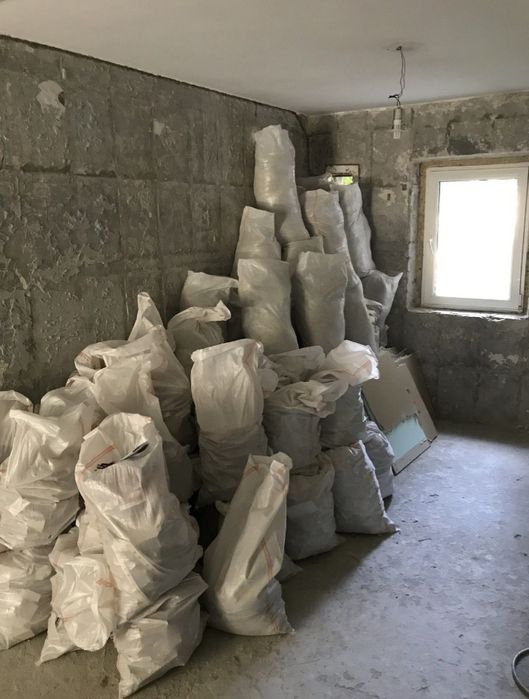 Car mobila deseuri moloz