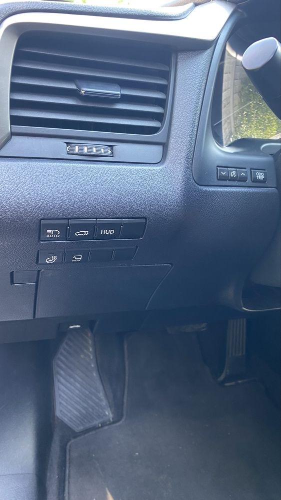Proprietar vand Lexus RX 450h, model Luxury