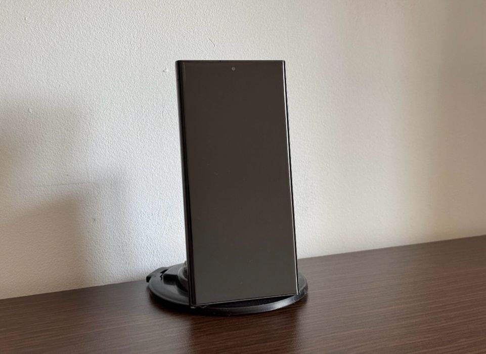 Samsung Galaxy S23 Ultra; Black: 12 GB RAM; Ca Nou