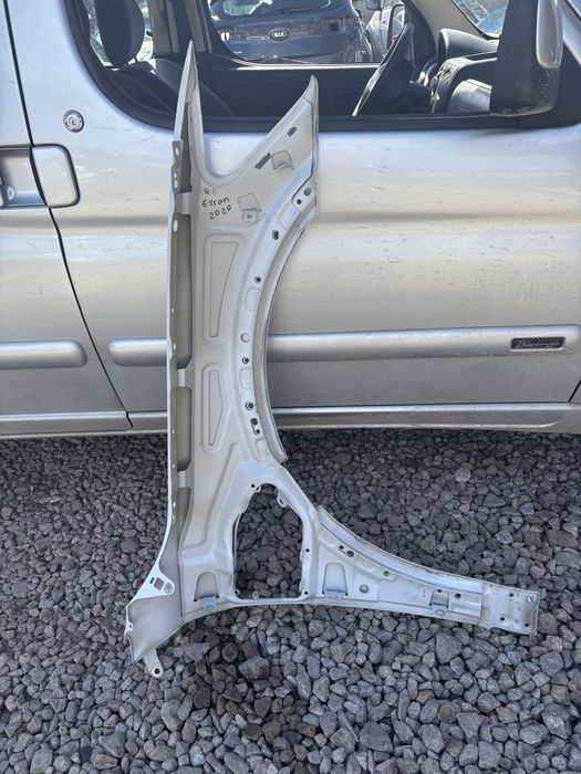 ляв калник за audi e-tron