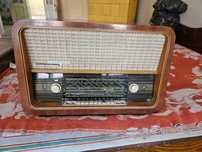 Radio vintage cu lampi/tuburi