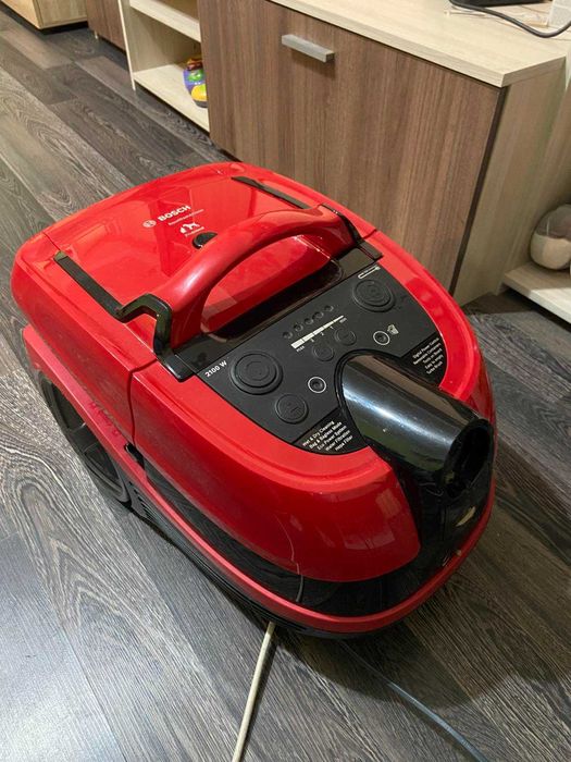 Прахосмукачка BOSCH