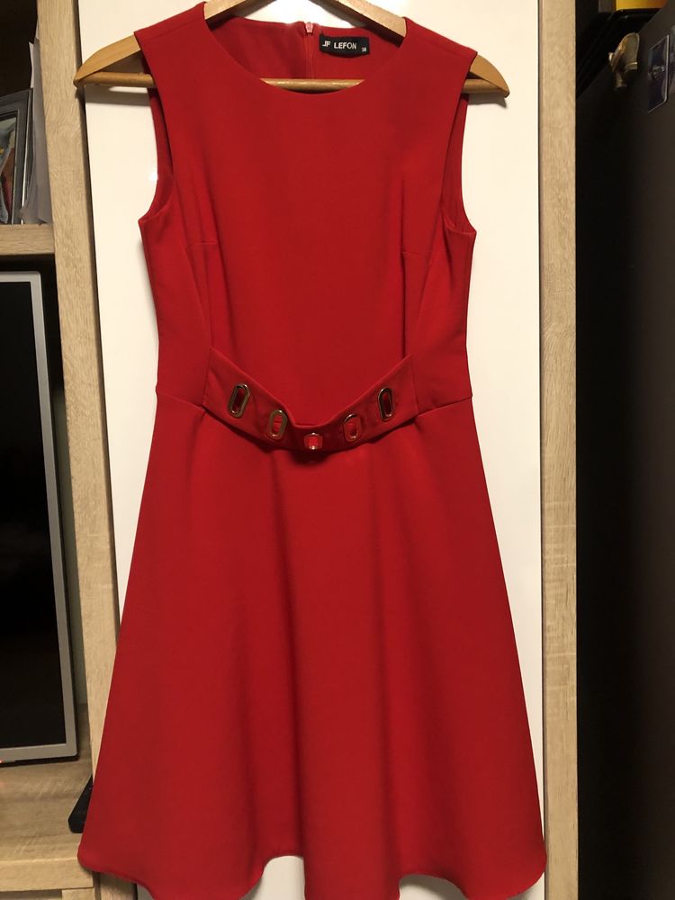 Червена официална рокля, рокля Зара