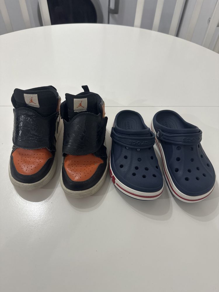 Vand adidasi jordan 33+1pereche de crocs