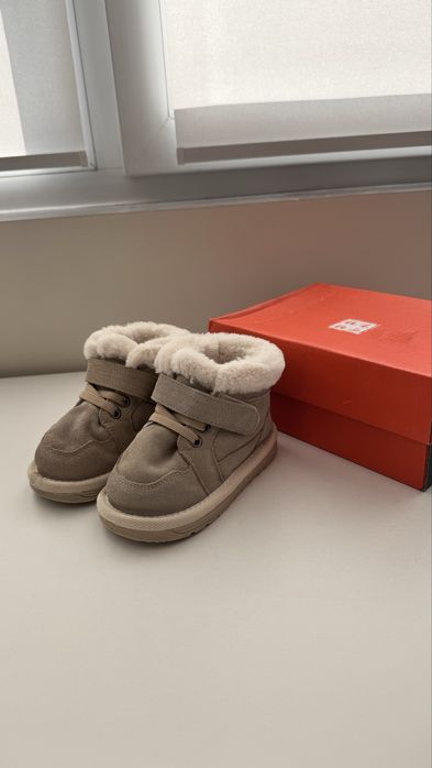 Продам детскую обувь в отличном состоянии